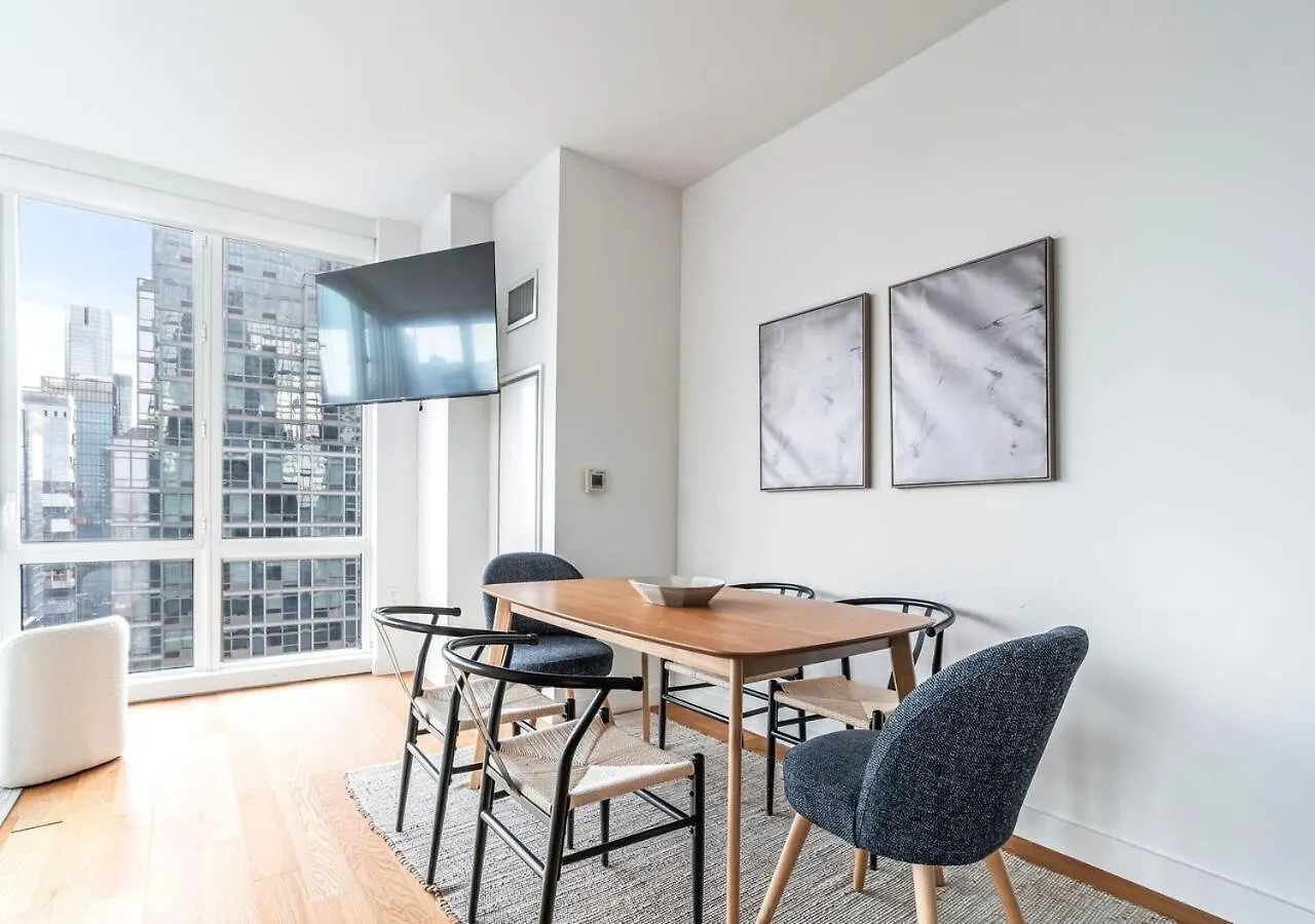 Modern 2Bd 1Ba At Mid West Daire New York 0*,  ABD